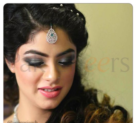 Amina Ejaz Makeup Artist